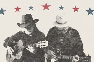 Willie Nelson & Family / Neil Young & the Chrome Hearts