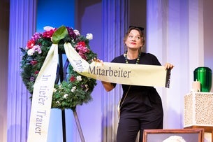 Kalter weißer Mann in Netherlands