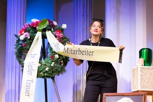 Kalter weißer Mann in Netherlands