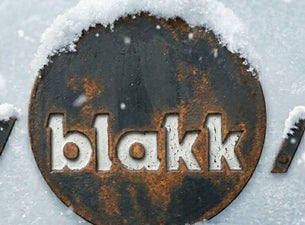 Bilde for arrangement Blakk griner julen ut