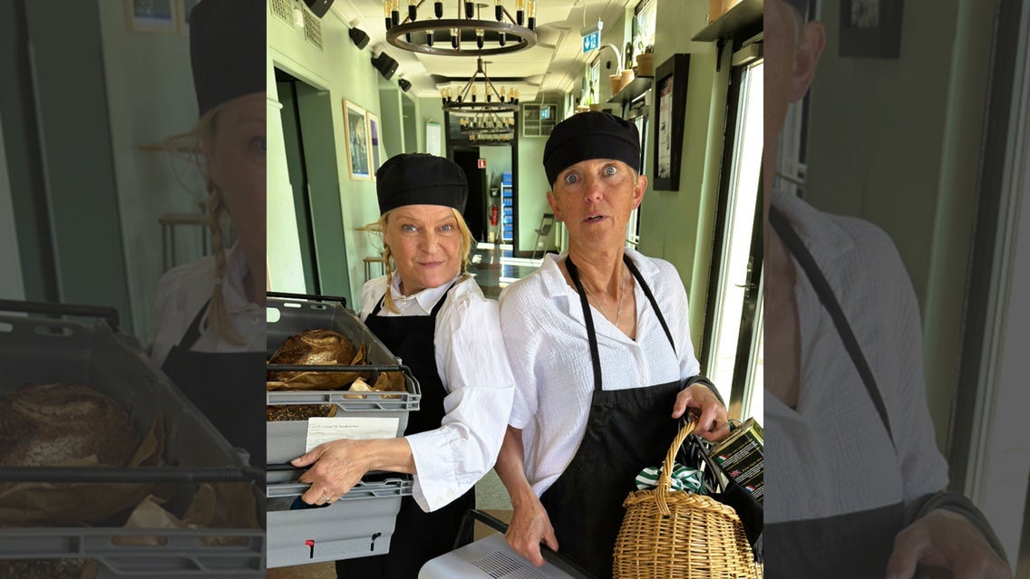 Halmstads Lunchteater - Förlåt. Förlåt. – teater, mat & prat event image
