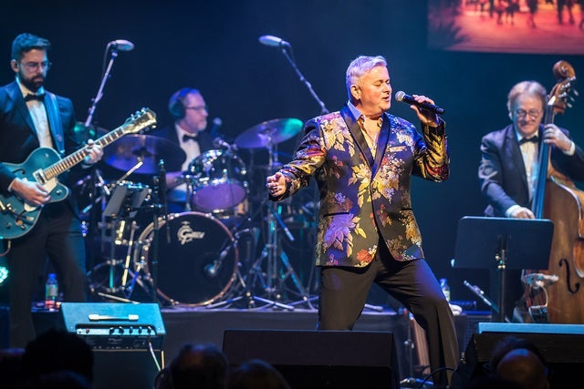 Génération Crooner - Viva Vegas presales in Quebec