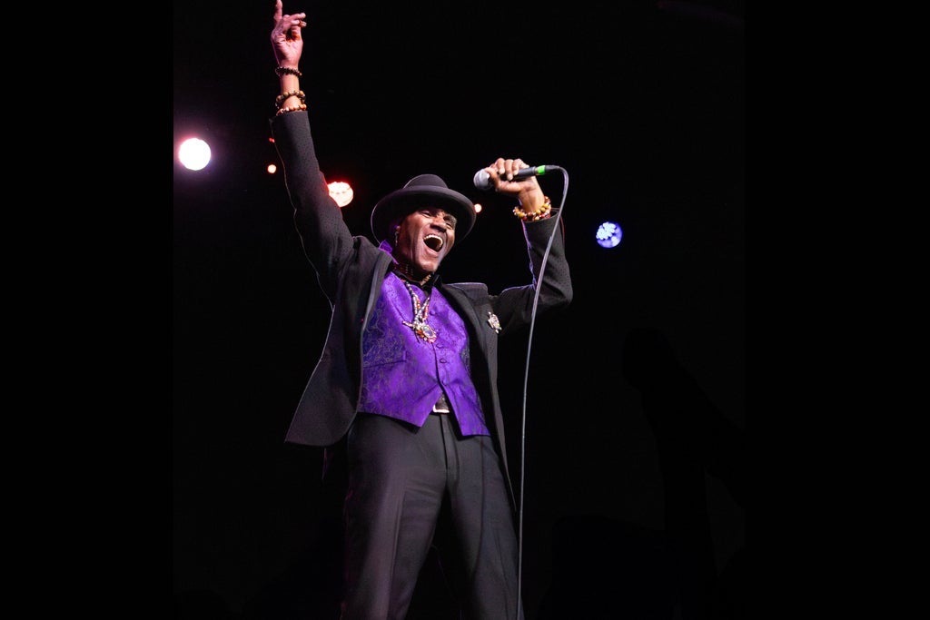 Cyril Neville Plays The Dead
