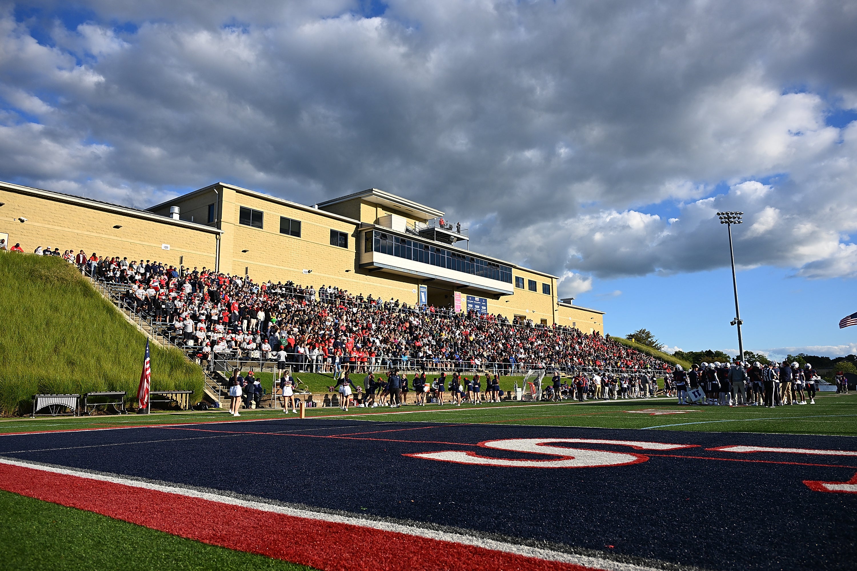 RMU Football Vs Dayton