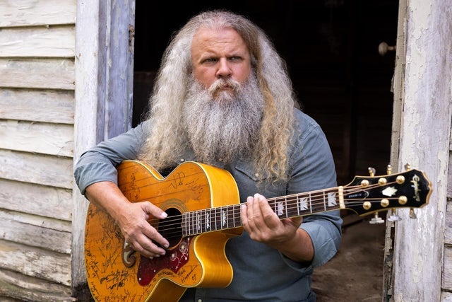 Jamey Johnson presales in Verona