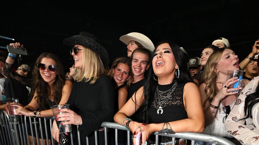 Hondo Rodeo Fest - Post Rodeo Floor Pass Add-on