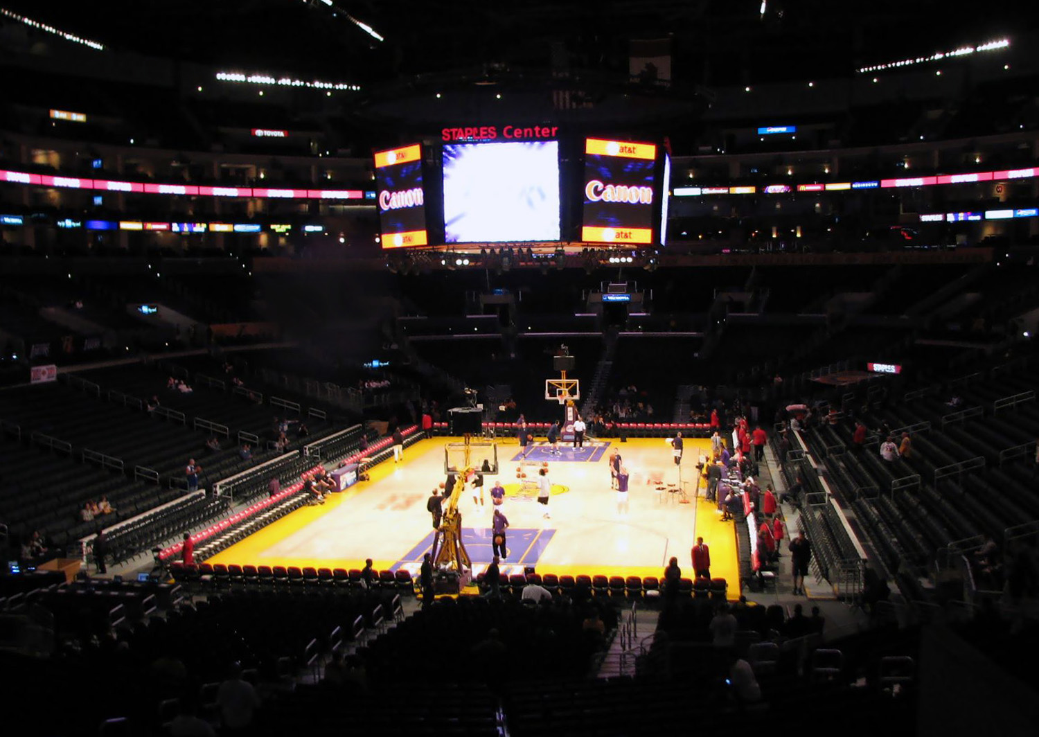 STAPLES Center