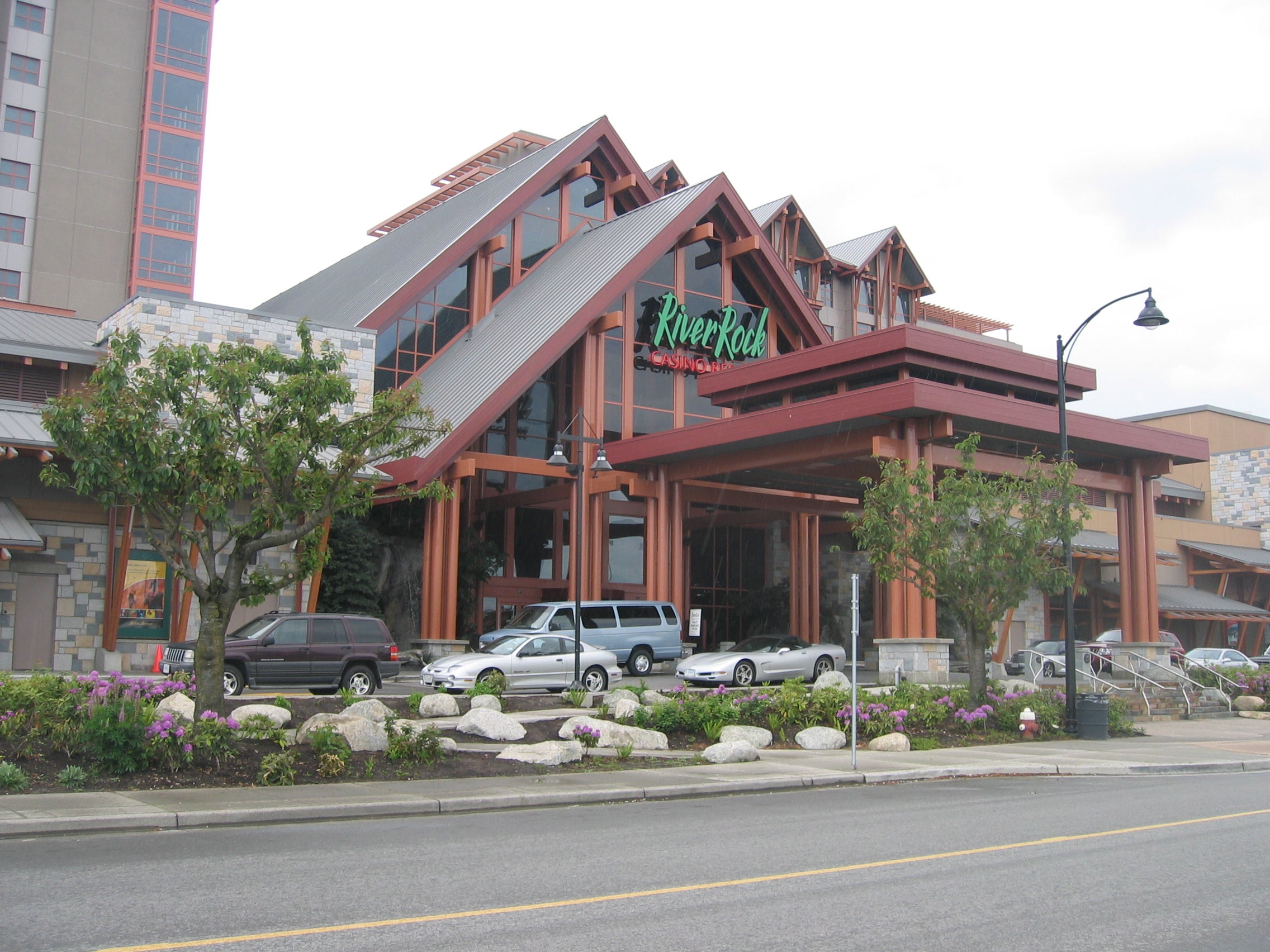 restaurants near river rock casino richmond