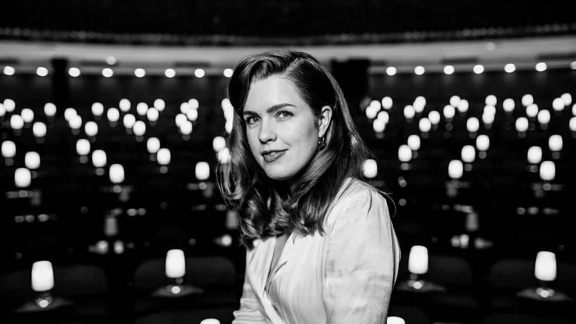 Sanne Kvitnes: Jul på Teatret
