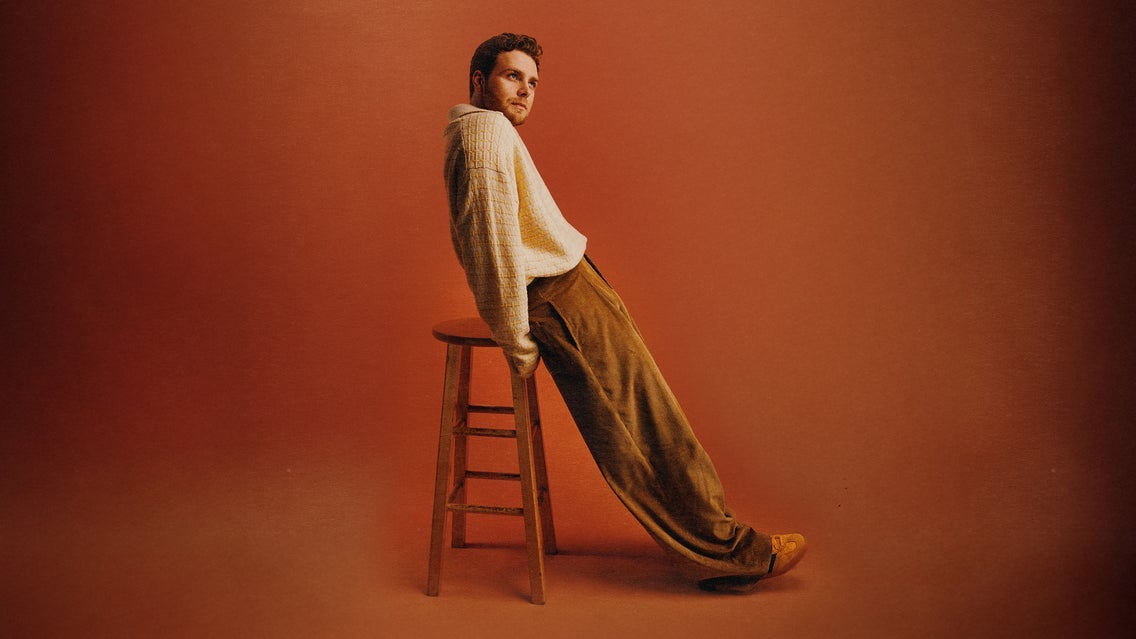 Alex Warren – Finding Family on the Road | VIP Packages