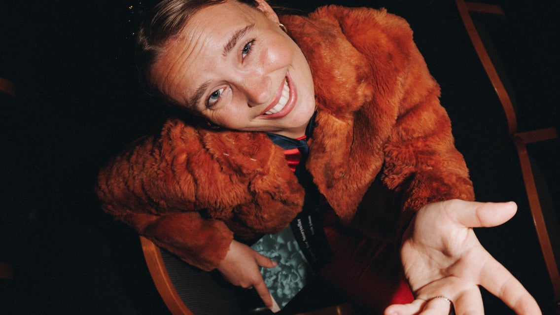 Sara utfordrer teatret