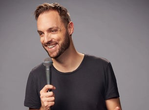 Stallet Comedy med Robin Paulsson