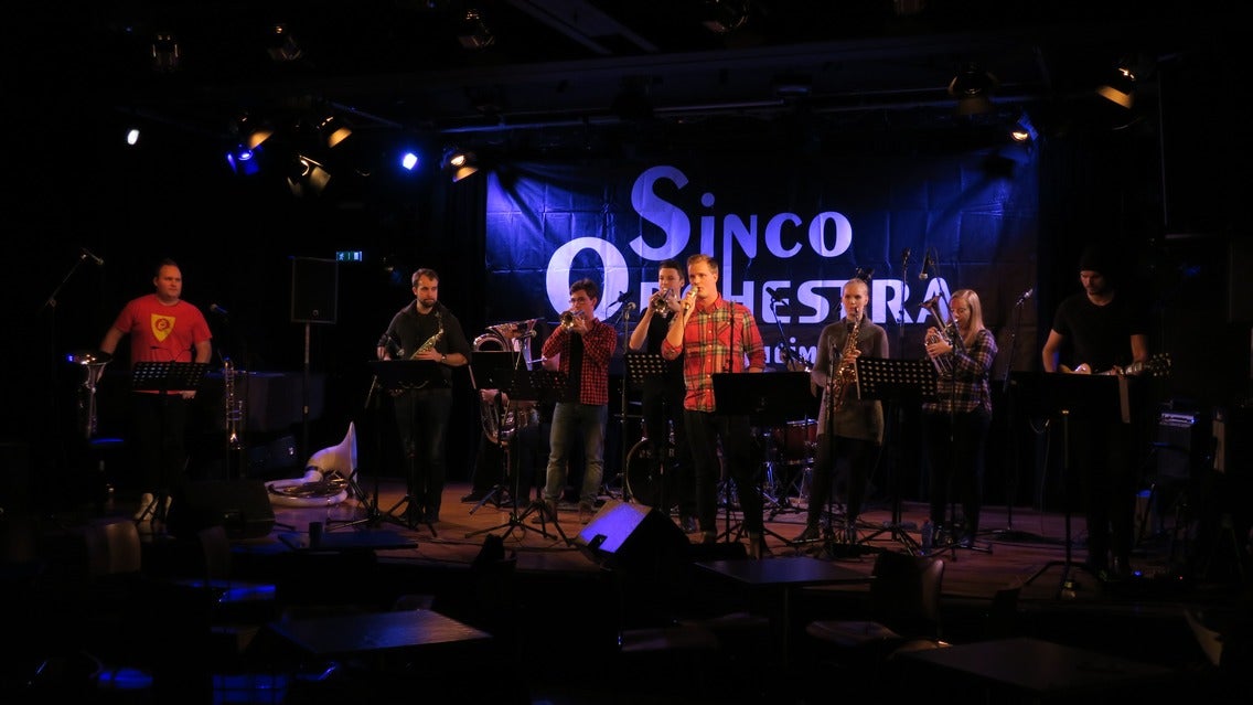Juleshow med Sinco Orchestra & Viggo Valle
