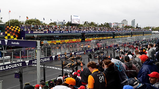 Piastri Grandstand Image