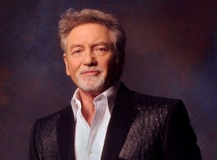 Larry Gatlin