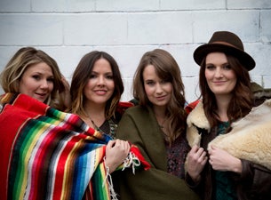 Della Mae